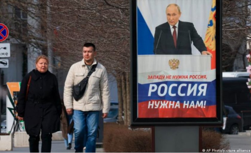 Путин сплашва с мили СМС-и руснаците, които протестират срещу него