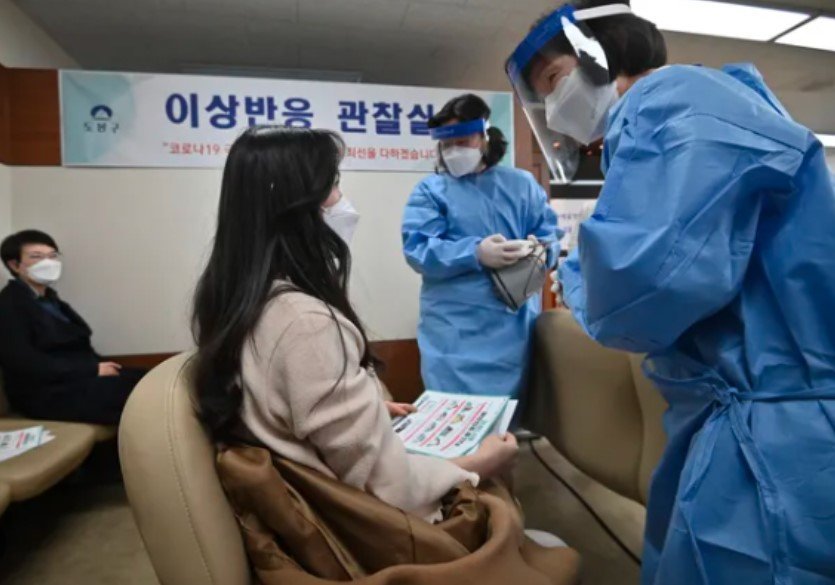 Група южнокорейски лекари обявиха днес, че ще подадат оставка от