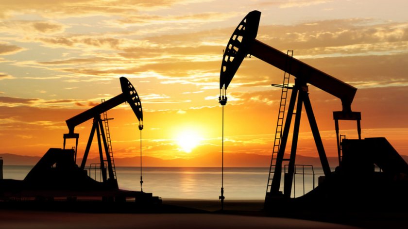 Петролните контракти поевтиняват днес след доклад, отчитащ рязко увеличаване на