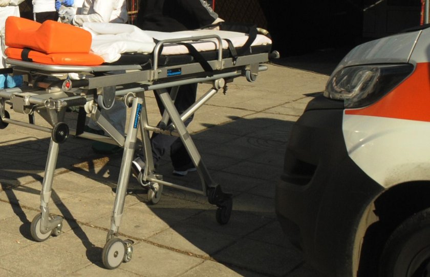 Лек автомобил, пътуващ в посока ГКПП “Капитан Андреево“, удари 33-годишен
