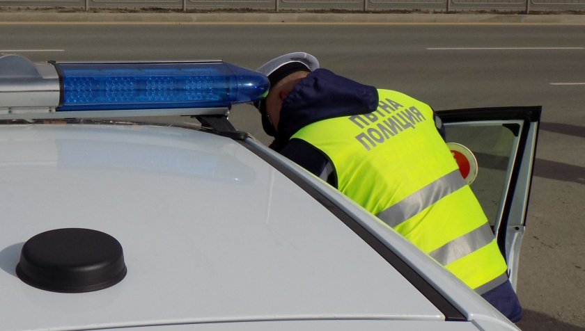 Полицаи от Долни Дъбник спасиха живота на млад шофьор с болно сърце
