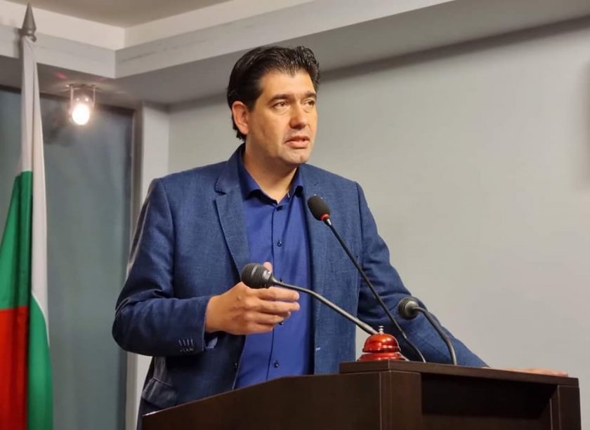 Иван Таков оглави ново движение "Бузлуджа" в БСП