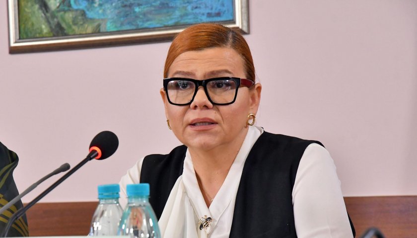 Шефката на СЕМ Соня Момчилова алармира, че я заплашват и