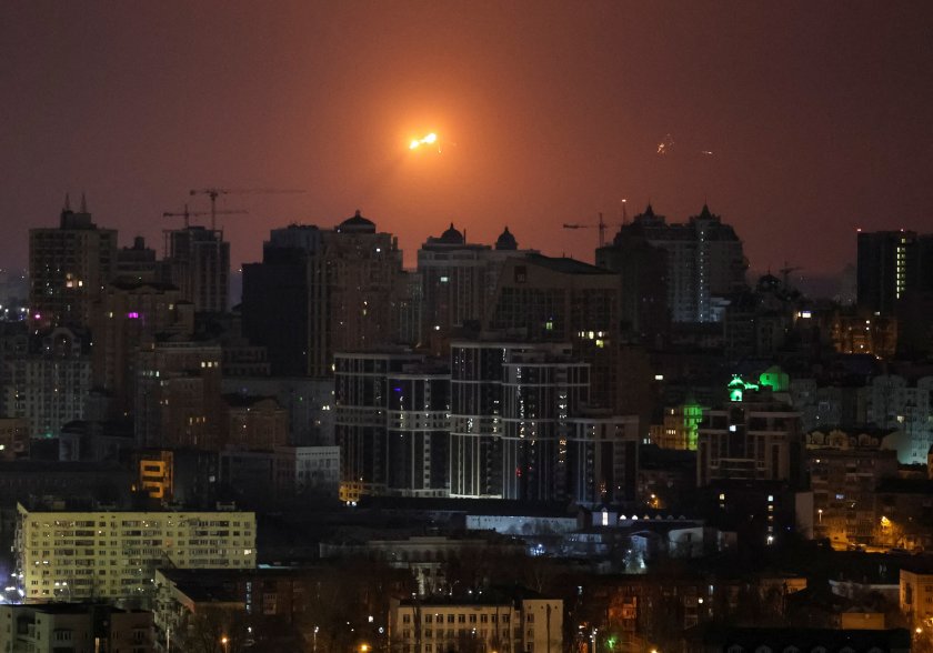 Взрив спря тока в част от Севастопол