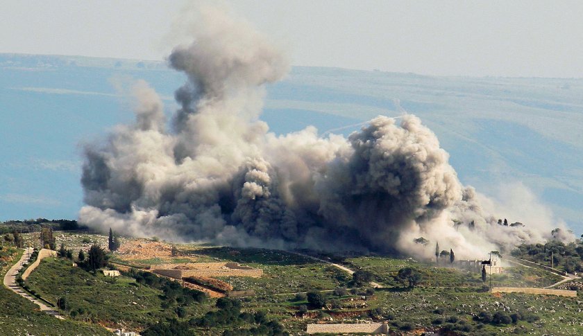 Израел удари десет позиции на "Хизбула" в Ливан