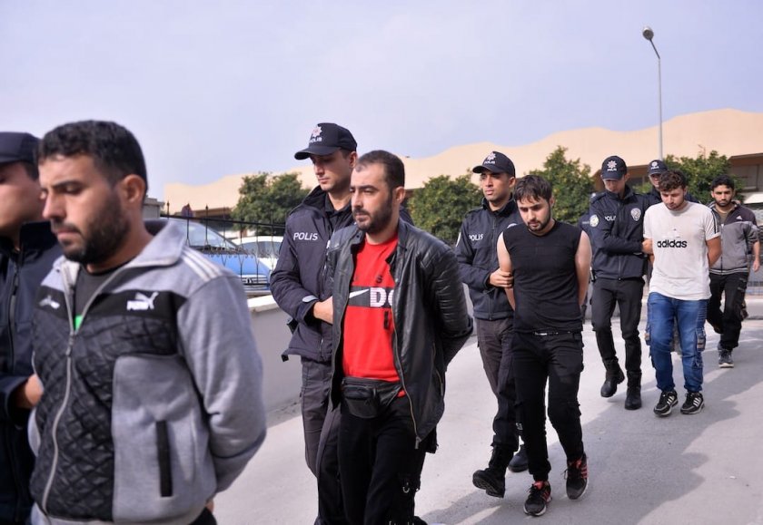 Турските сили за сигурност са задържали 14 лица, заподозрени за