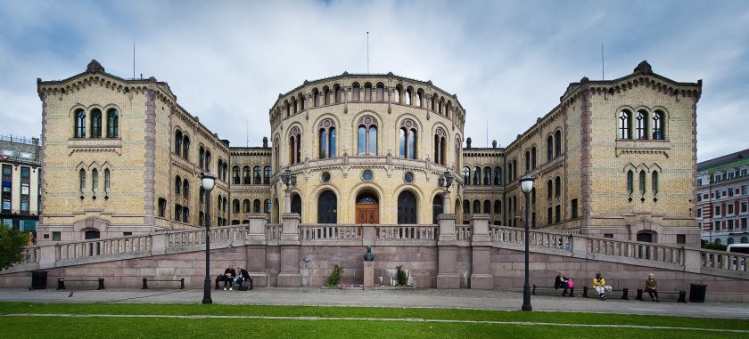 Сигнал за бомба в парламента на Норвегия