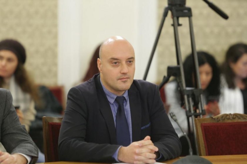 Министър Славов: Пълна проверка за натиска върху главсека на МВР