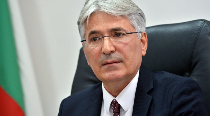 Бащата на риалити звездата и сериен сваляч Мартин Николов, известен