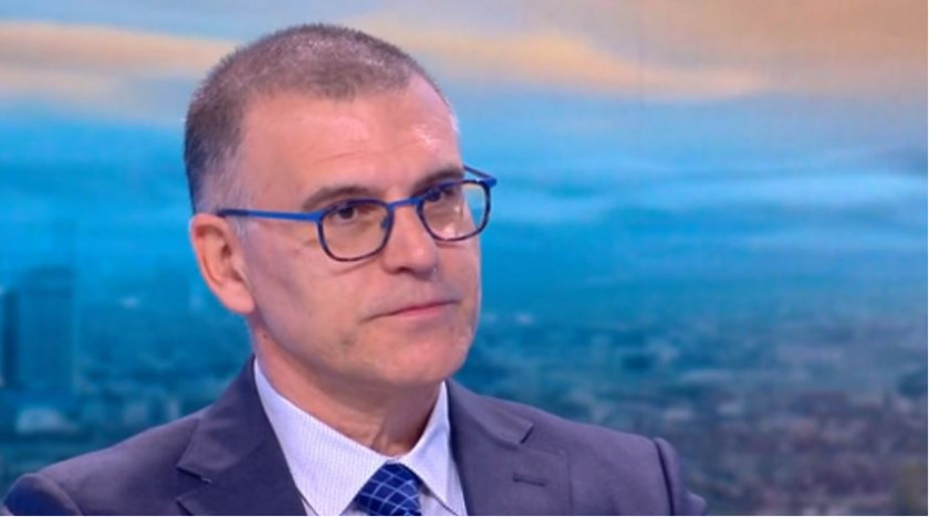 Дянков: Служебният кабинет има поне половин година живот