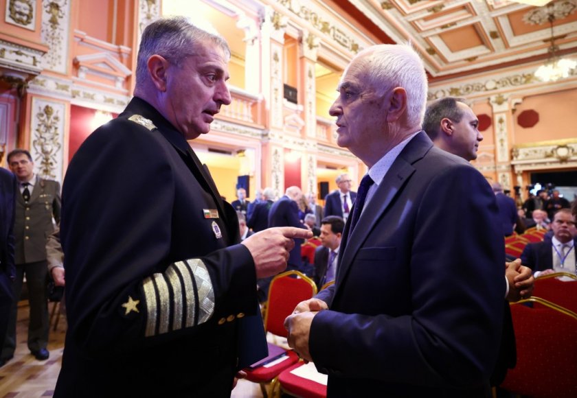 Запрянов: Ответни действия на Израел срещу Иран трябва да са премерени