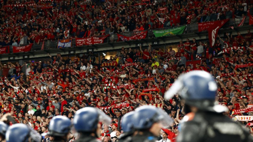 Феновете на Ливърпул готвят протест