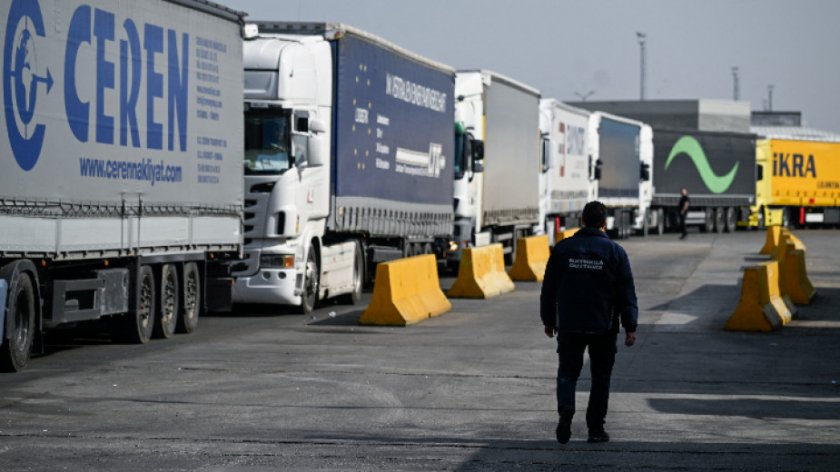 Токов удар бави камионите на Капитан Андреево