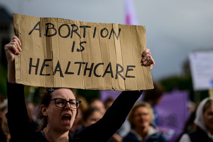 Снимка: Германия обмисля дали да премахне някои ограничения върху абортите