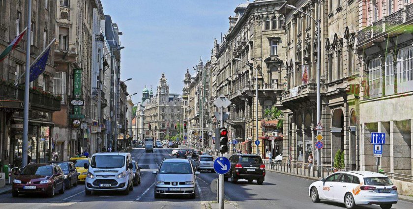За левия завой на Будапеща и промяната на София
