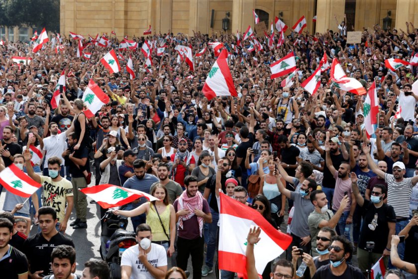 Недоволството в Ливан не стихва за 12-и ден