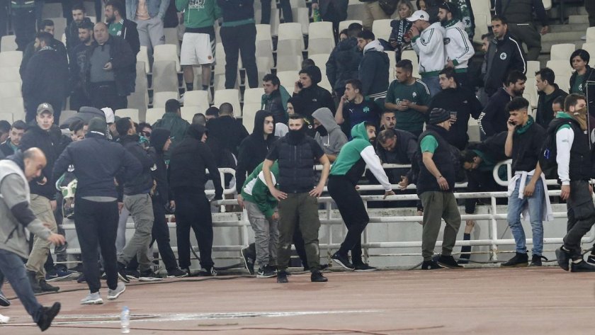Снимка: Над 50 задържани в Гърция при акция срещу спортното хулиганство