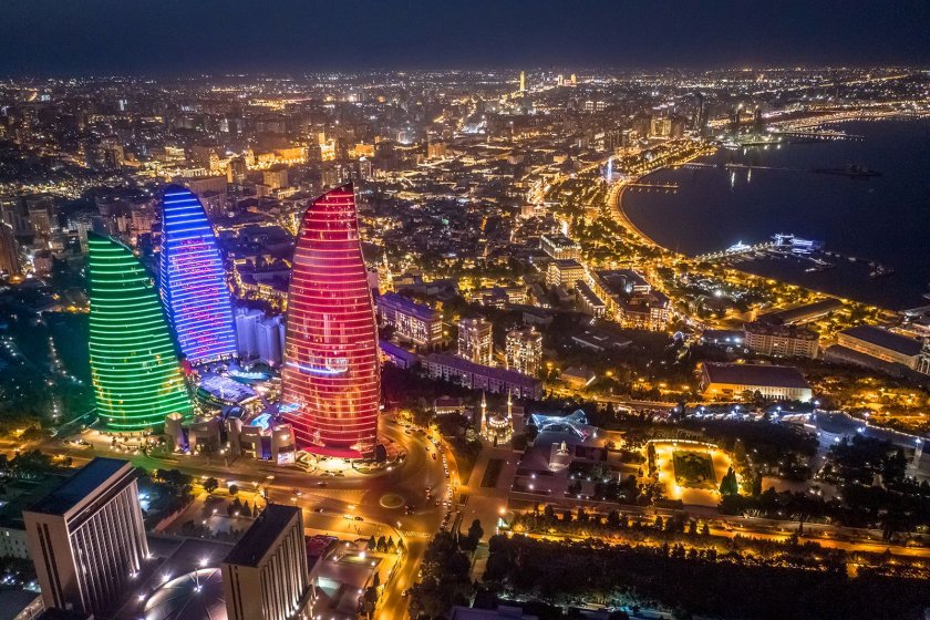 Азербайджан обвини Франция, че оказва натиск и заплашва страната, след като Париж