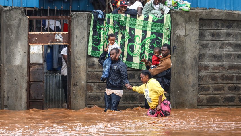 Най-малко 20 души са загинали при наводнения в района Май