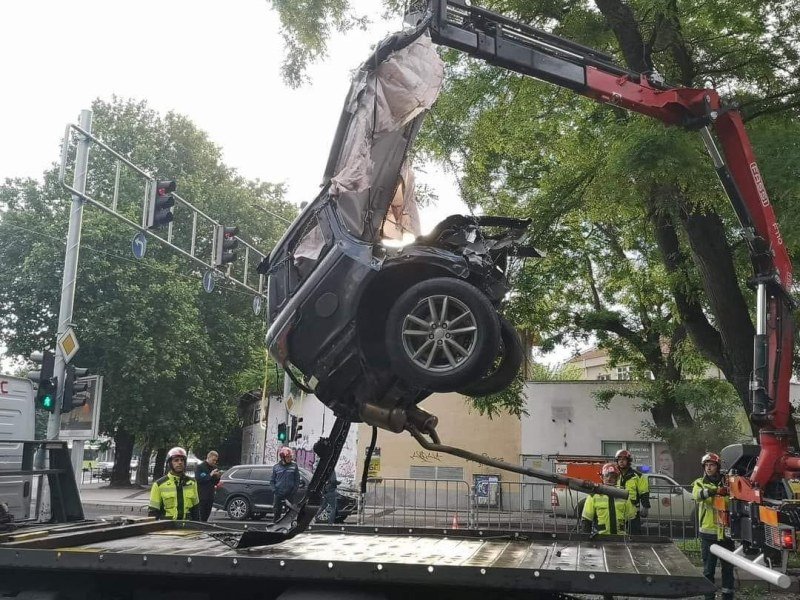 Собственикът на джипа, погребал двама в Пловдив: Колата е дадена под наем