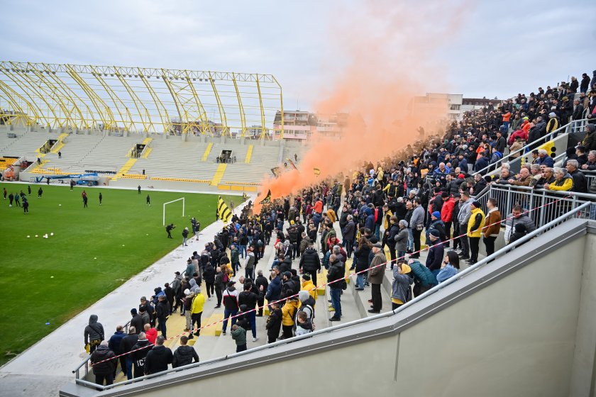 Гражданският съвет, който следи строителството на стадион Христо Ботев“ в
