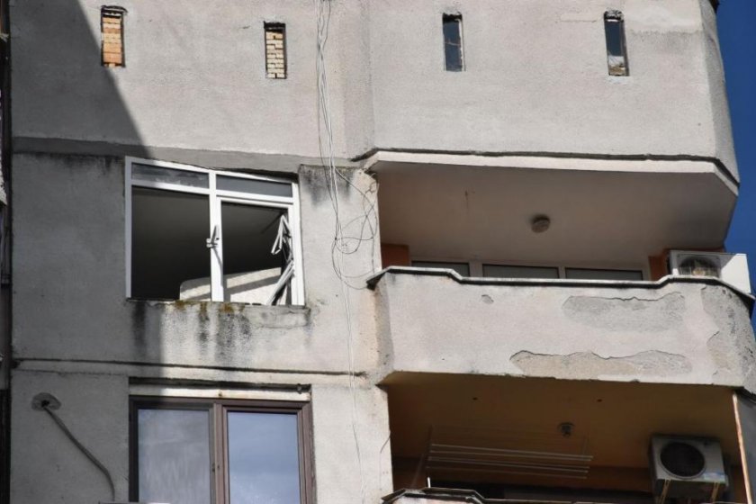 Прокуратурата разследва случая с пострадалия мъж при взрив в Хасково