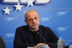 ГЕРБ-СДС казават как ще управляват, ако вземат властта. В представянето