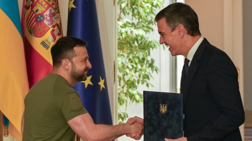 Украинският президент Володимир Зеленски и испанския премиер Педро Санчес сключиха