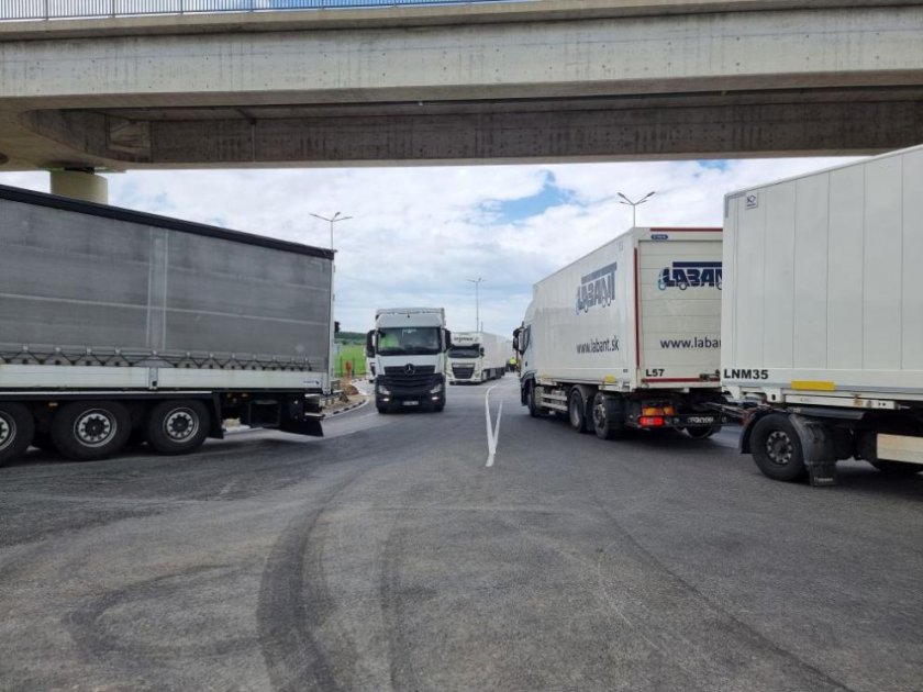 Темелакиев: МВР ще направи всичко възможно за облекчаване на трафика през „Дунав мост“-Видин