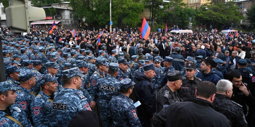 Полицията задържа над 130 демонстранти в Ереван