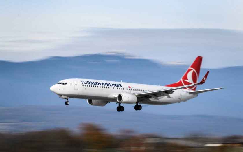 Турският национален авиопревозвач Търкиш еърлайнс (Turkish airlines) възобнови полетите до