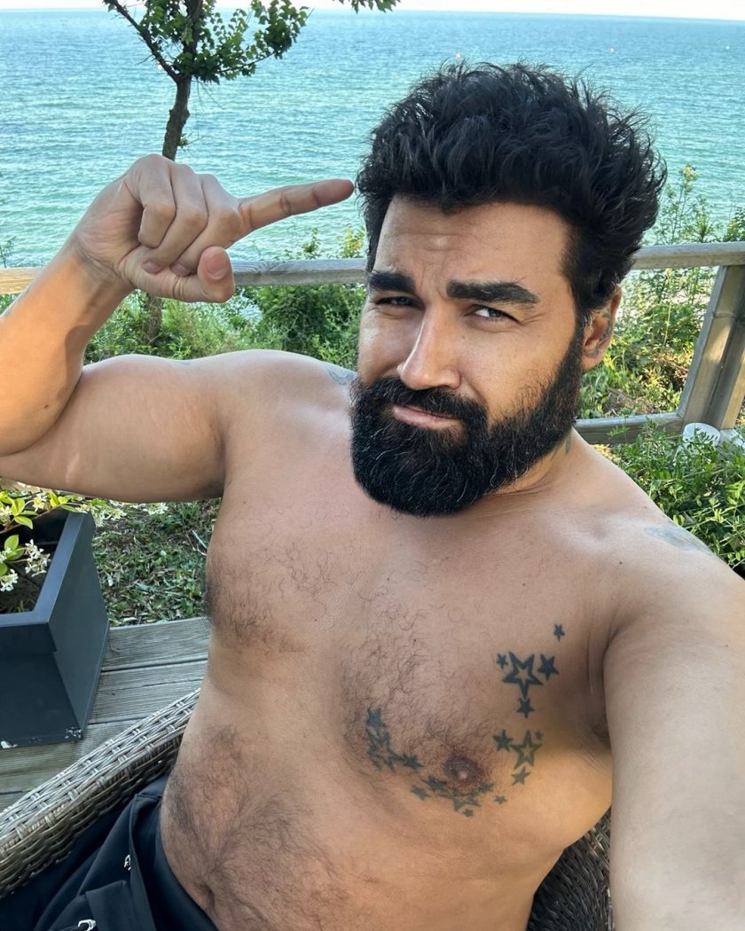 Азис се превърна в истински кроманьонец. Буквално няма да го