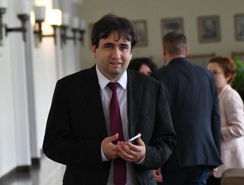 Божидар Божанов: МВР си купи БМВ-та с пари от Фонд за пътна безопасност