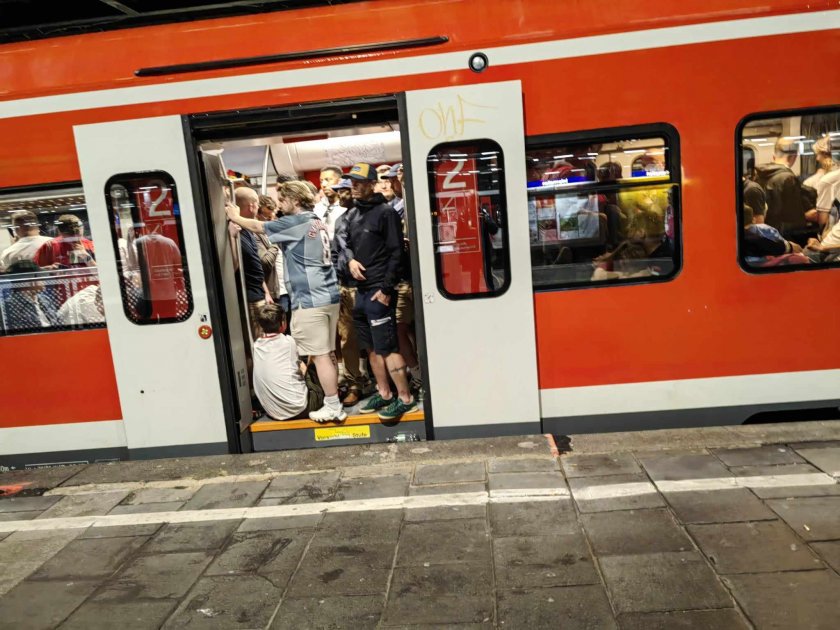 Тотален хаос на моменти и слаба организация - две думи,