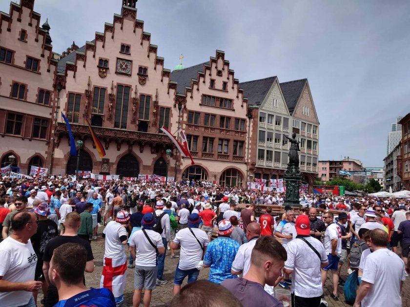 Дания и Англия завършиха 1:1 на Дойче Банк Парк“ във