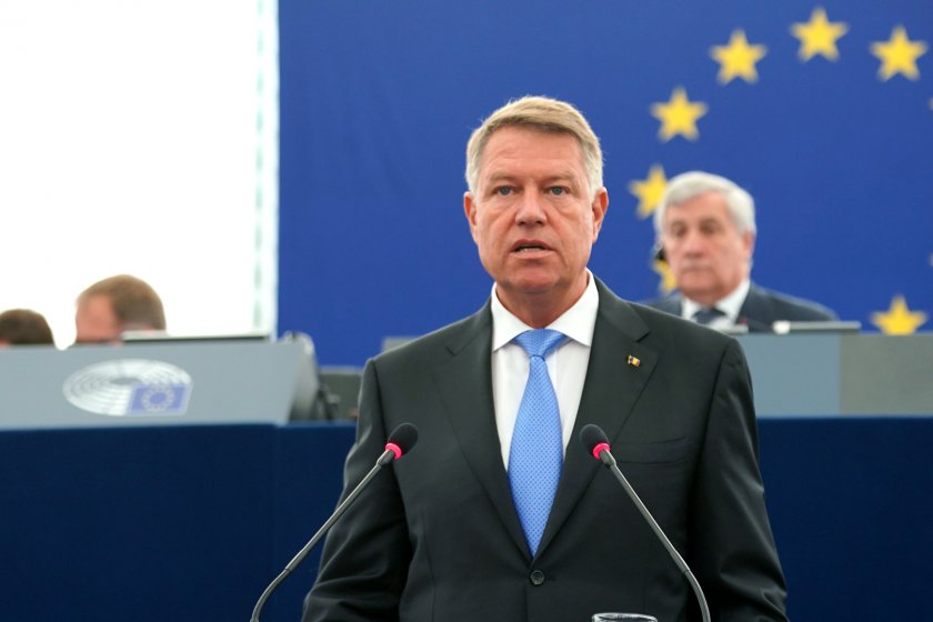 Клаус Йоханис оттегля кандидатурата си за главсек на НАТО