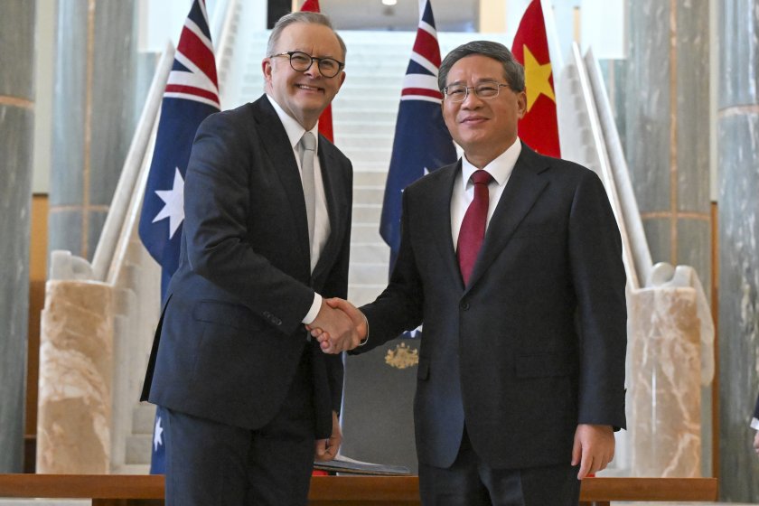 Австралия и Китай работят за подобравяне на военната комуникация