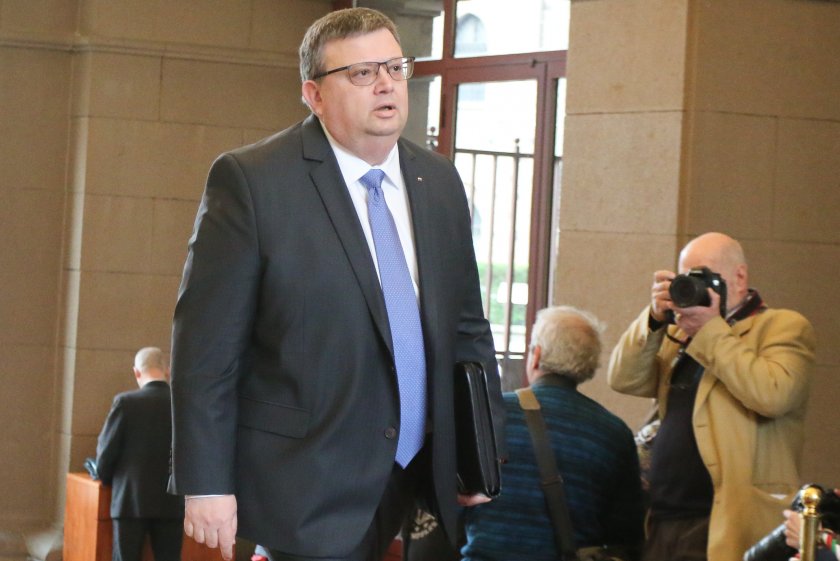 Цацаров поиска отстраняване на прокурор