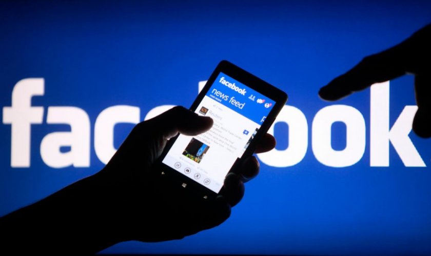 ЕК накара фейсбук да признае, че продава данните на потребителите