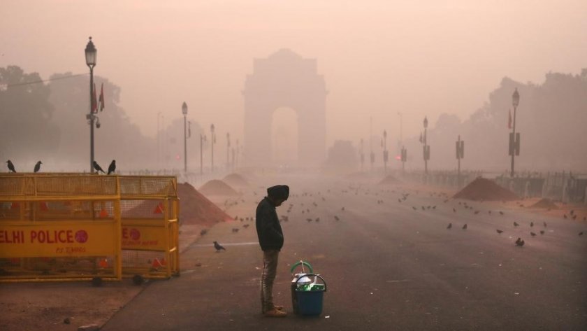 Отровен смог задушава Ню Делхи
