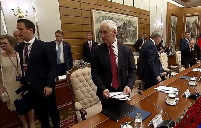 Гаф в Пхенян - накараха руската делегация да напусне залата