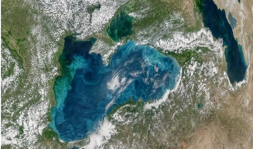 НАСА съобщи, че Черно море е изменило рязко цвета си.