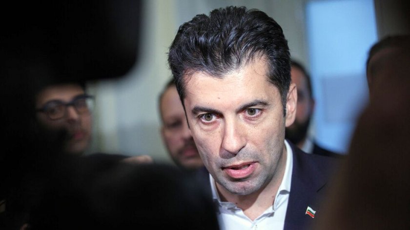 Фалшива новината е, че сме разговаряли с Възраждане. Това каза