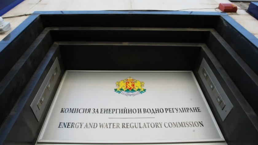 КЕВР одобри еднократна компенсация за собствениците на фотоволтаици и търговците на ток