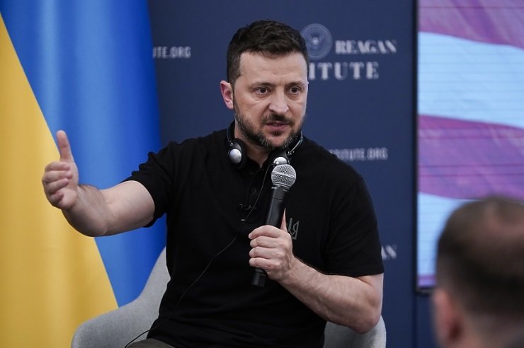 Зеленски: Не чакайте ноември, за да помагате на Украйна 