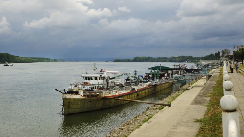 Драстичен спад на товарните превози по река Дунав. 70% са