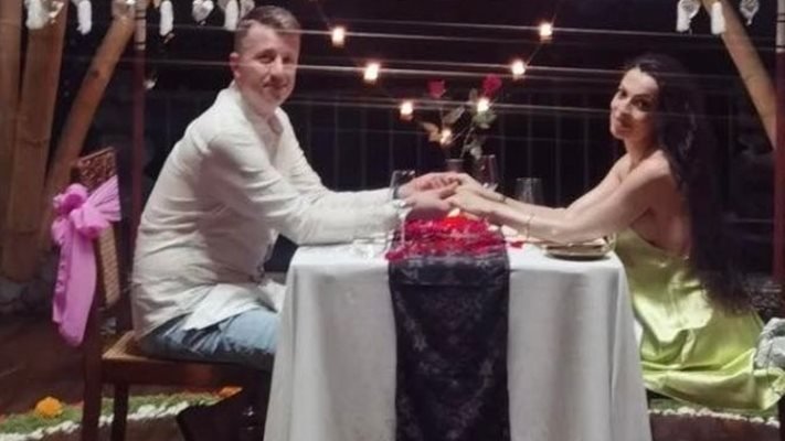 Голямата дъщеря на Наско Сираков и Илиана Раева - Славея,