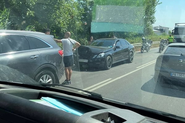 Катастрофа блокира движението на Околовръстното на Пловдив