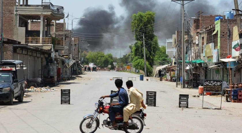 28 души загинаха при две отделни атаки в Пакистан