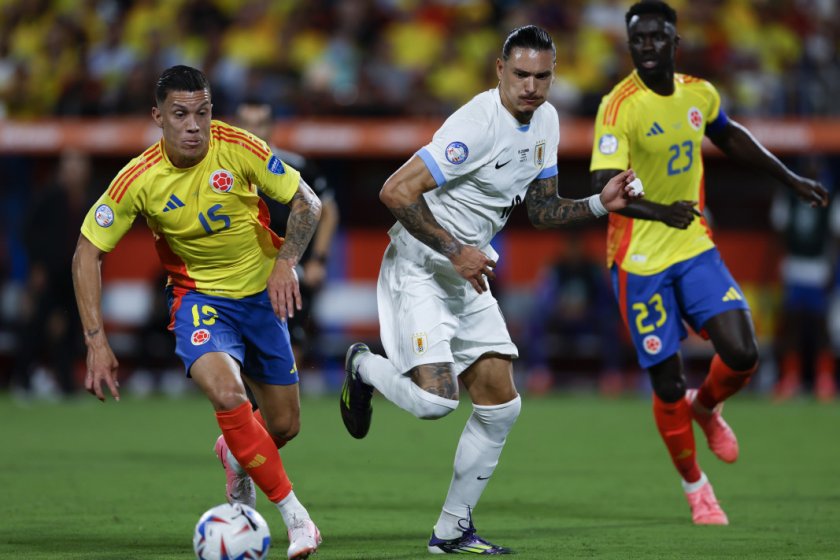 Колумбия си уреди финал с Аржентина